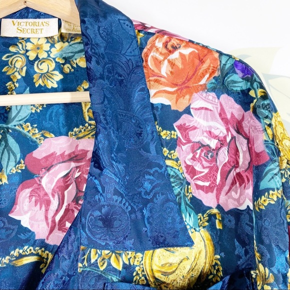 Vintage Victoria’s Secret Floral Button Down Pajama Top L - Picture 3 of 13
